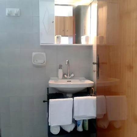 Merryland Studios & Apartments Kremastí Oda fotoğraf