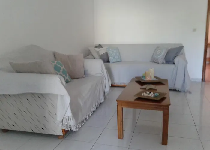 Merryland Studios & Apartments